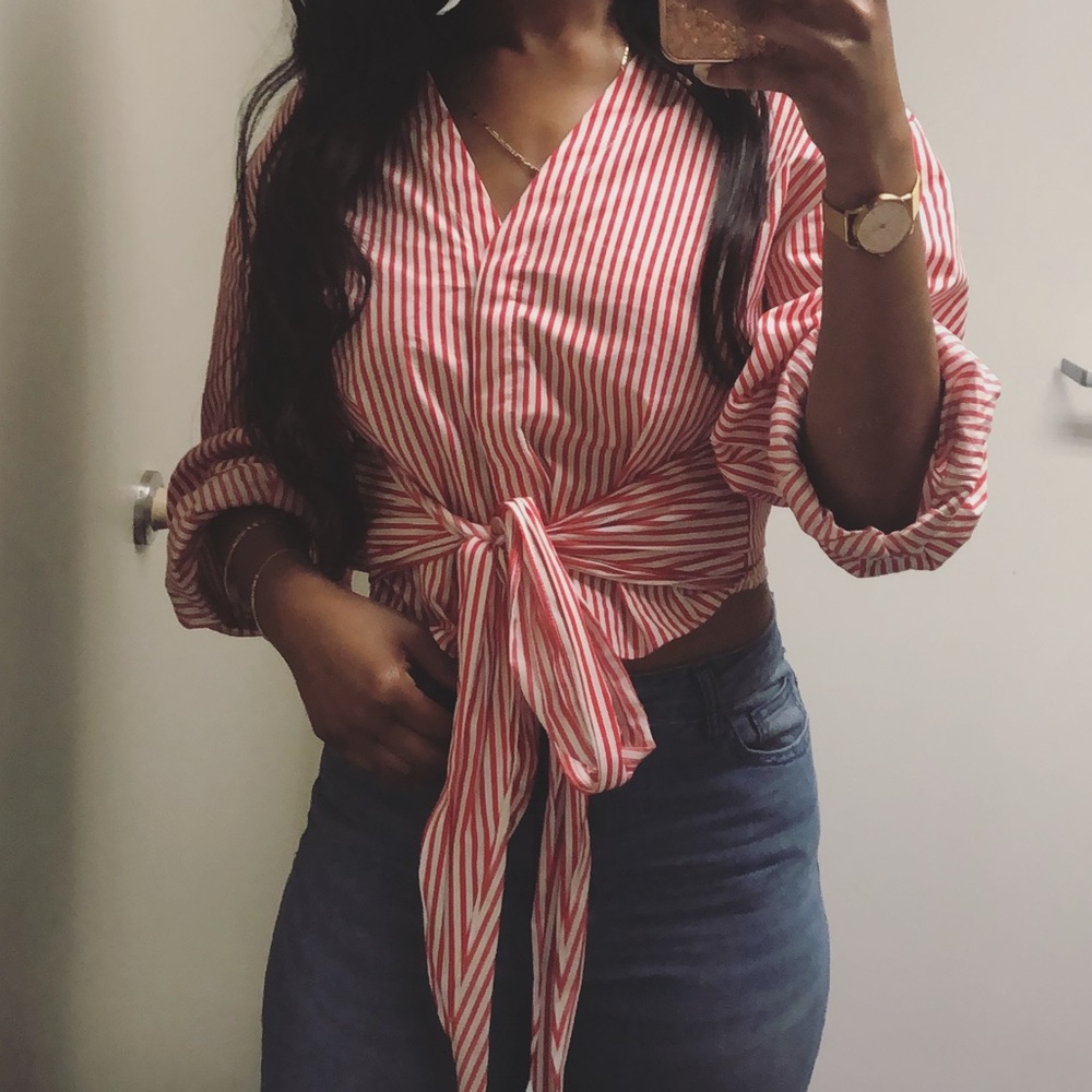 Button down shirt w/ front tie